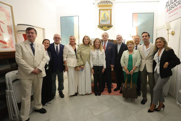 Juan José Martín se reúne con la presidenta del Parlamento andaluz para analizar la actualidad política española