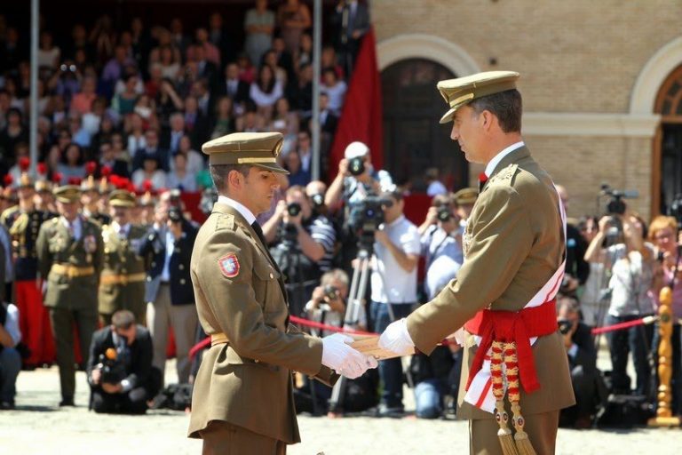 Entrega de Reales Despachos de Empleo en la Academia General Militar