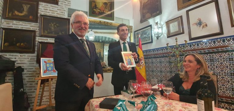 El 28 de Enero, víspera del 54 cumpleaños de S.M. el Rey Felipe VI la delegación de Sevilla de la HNME realizó el tradicional «brindis» por tal evento