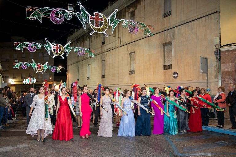 Viva convivencia en vísperas de fiesta