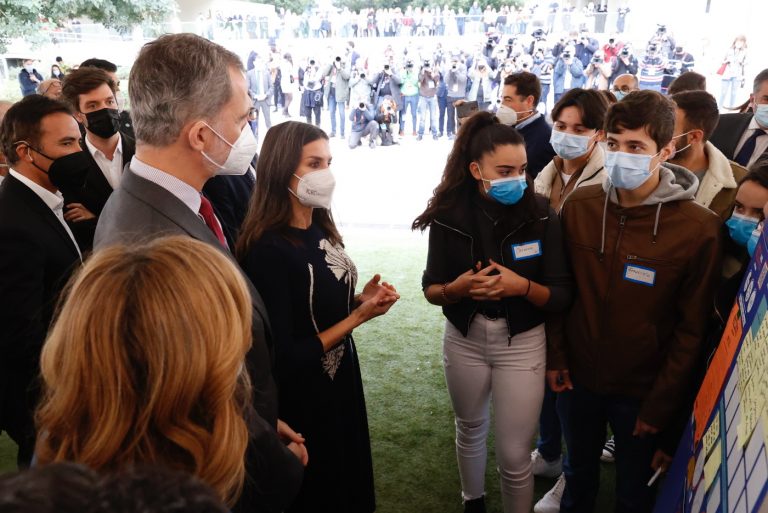 Sus Majestades los Reyes presidieron la inauguración del “Tour del Talento”, que impulsa un movimiento por y para el futuro de los jóvenes de España