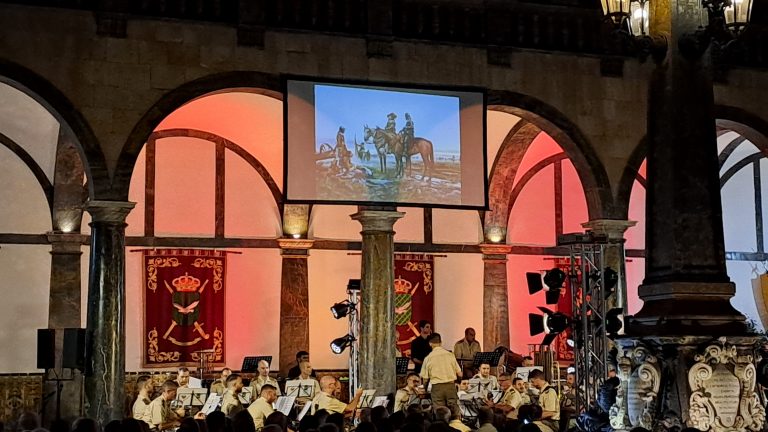 Delegación de Barcelona en el Concierto de Capitanía en conmemoración de la FIESTA NACIONAL 2025