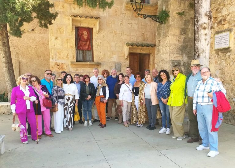 La HNME de Baleares visita Petra