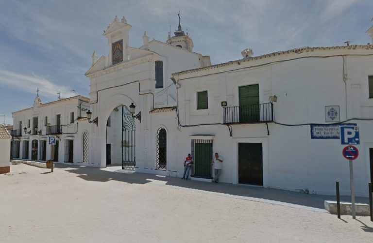 Hermanos de la HNME de Baleares asisten al Rocío 2022 en la Aldea de Almonte