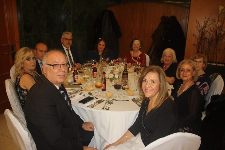 La Delegación de Almería presente en la cena de la Real Hermandad de veteranos de las Fuerzas Armadas y la Guardia Civil de Almería.