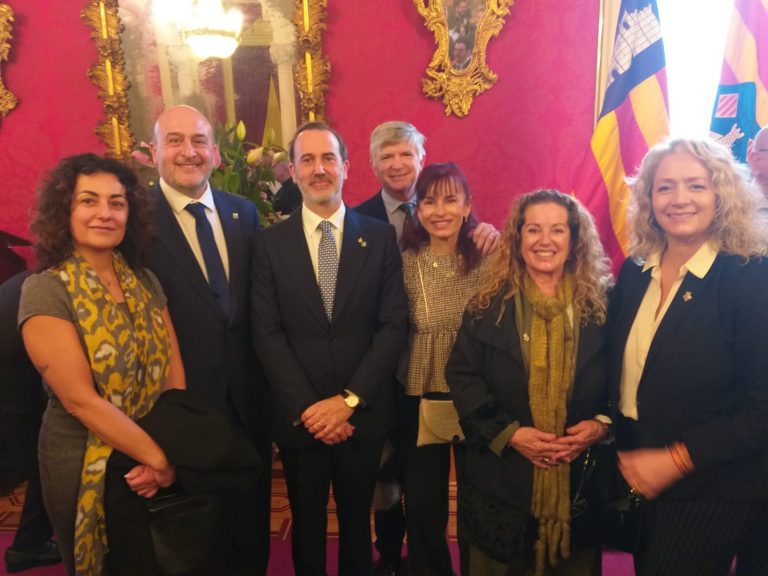La delegación de Baleares invitada a la celebración por el estatuto de autonomía de Baleares