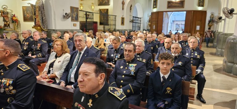 Acto de los Reales Tercios de España en Cartagena con participación de la Hermandad Monárquica
