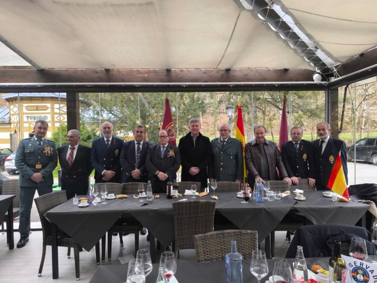 El Delegado de Asturias de la HNME, acude al Acto de Presentación Oficiales de la Hermandad de Caballeros de Santo Toribio de Liébana, que se presentó en la Basílica de Covadonga