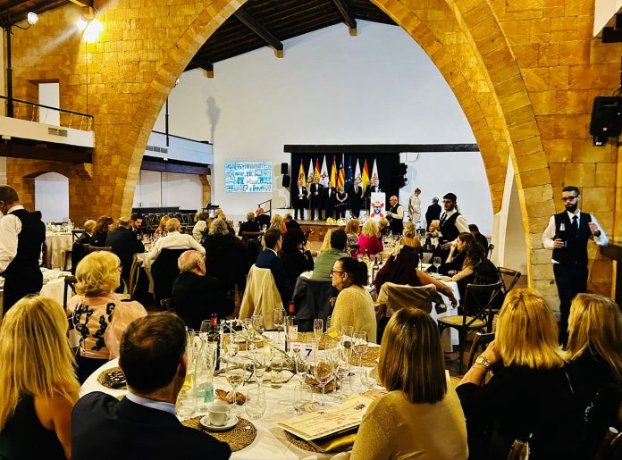 PORTADA CENA NAVIDAD BALEARES 2024