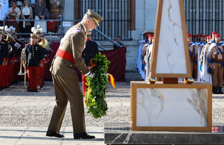 ​Su Majestad el Rey preside en el Palacio Real de Aranjuez la reunión extraordinaria de la Real y Militar Orden de San Fernando