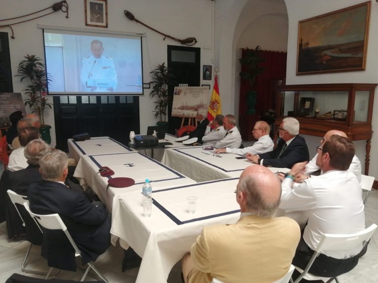 El pasado día 3 de Mayo, asistimos a la Comandancia Naval de Sevilla