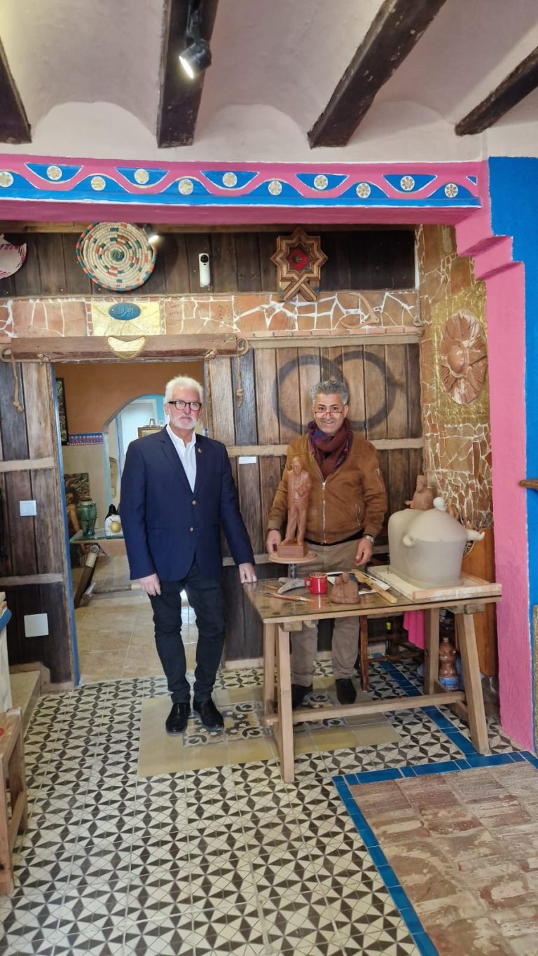 Vista a la galería del escultor Iraquí afincado en Úbeda (Jaén) Don Rahim Jaabar