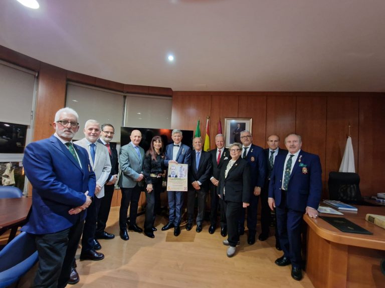 Málaga acoge la exposición ‘El Rey a los ojos de los pintores españoles’ en el emblemático Real Club Mediterráneo