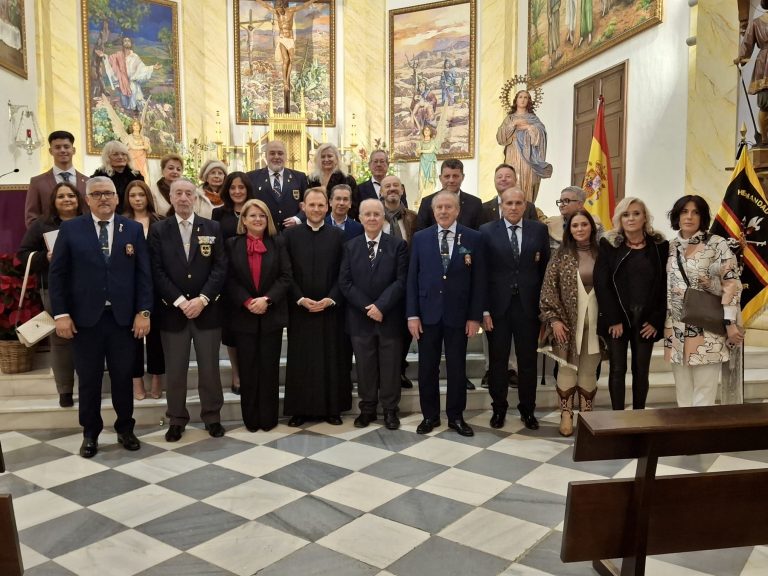 Las delegaciones de Almería y Granada se unen para hacer una ofrenda floral