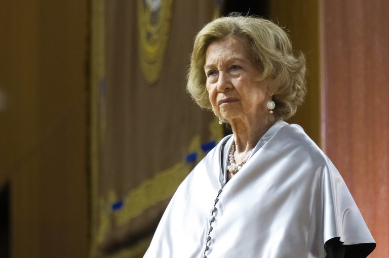 Su Majestad la Reina Doña Sofía ha sido investida Doctora Honoris Causa por la Universidad de Las Palmas de Gran Canaria, en reconocimiento a su apoyo a iniciativas sociales, asistenciales y humanitarias
