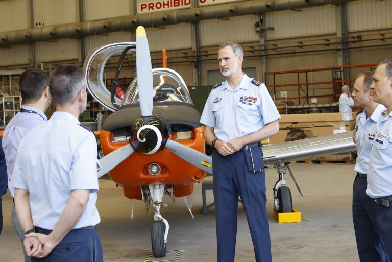Su Majestad el Rey realizó una visita a la Maestranza Aérea de Sevilla